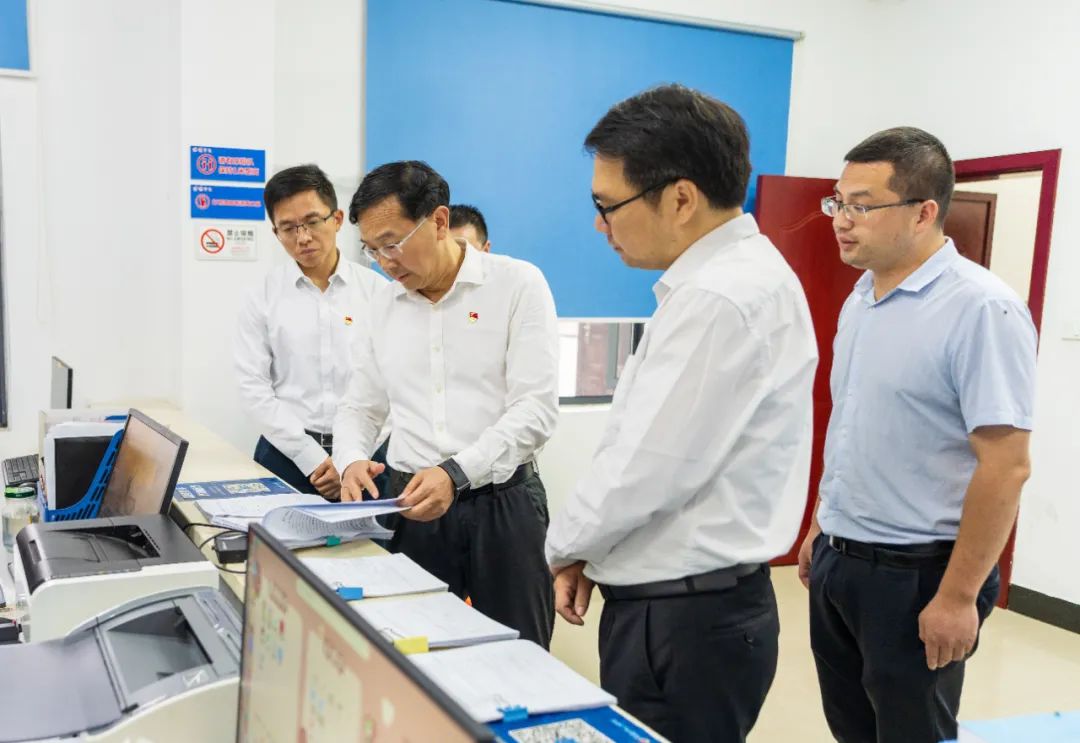 余峰检查督导国庆节安全生产,平安稳定工作