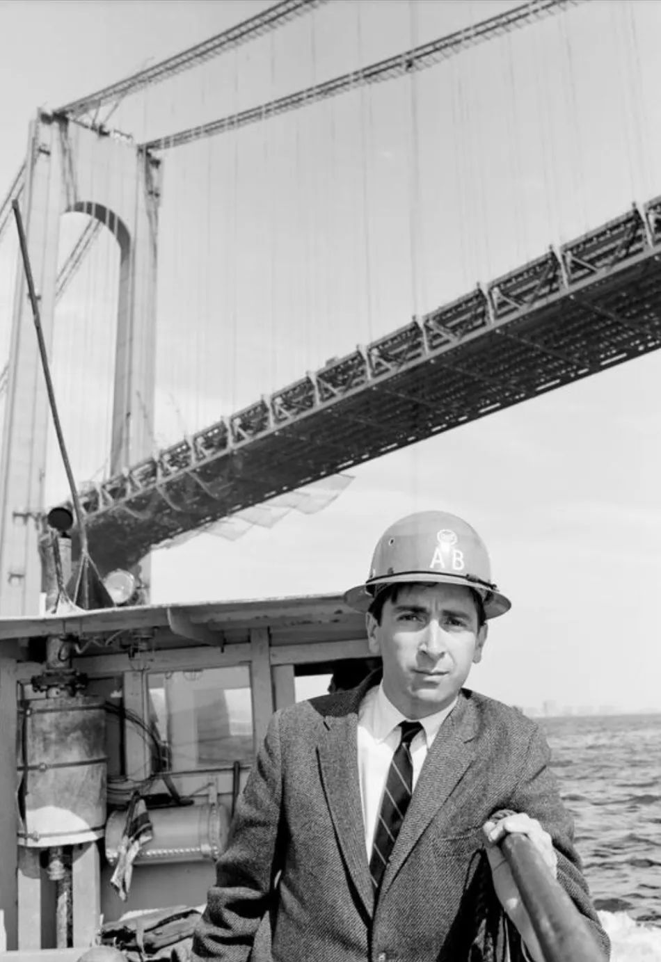 深入盖伊·特立斯的非虚构写作:如何将短篇小说技巧融入特稿