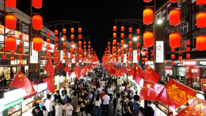 【古都夜八点】不放假的老城顶流小吃街，好逛好吃！