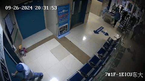 担架救人怎么使用救人过程中，25岁民警突发心梗倒地……_https://www.jmylbn.com_新闻资讯_第6张