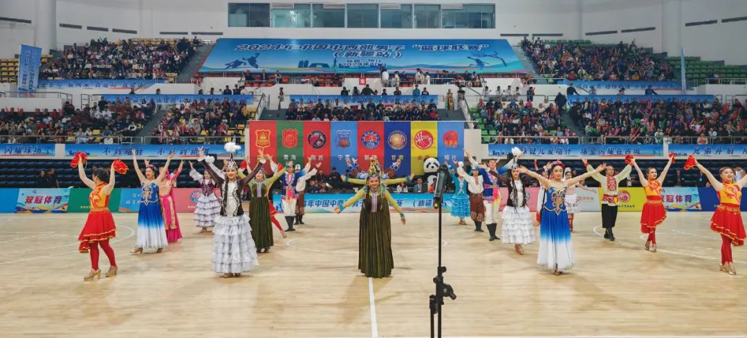 喀什地委委员,市委书记药宁宣布2024年中国中西部男子"篮球联赛"(新疆