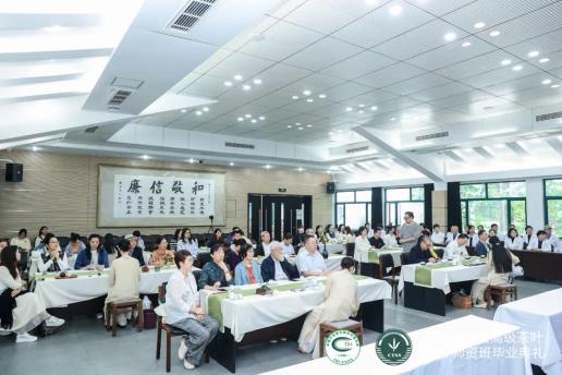 省人力资源和社会保障厅原党组副书记,副厅长,一级巡视员刘国富先生