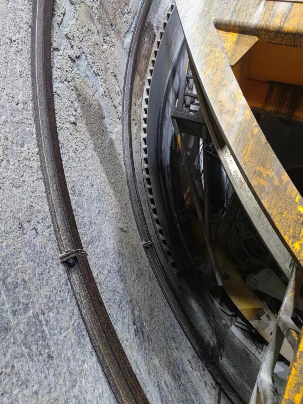 tbm拱架安装器轻量化装备创新