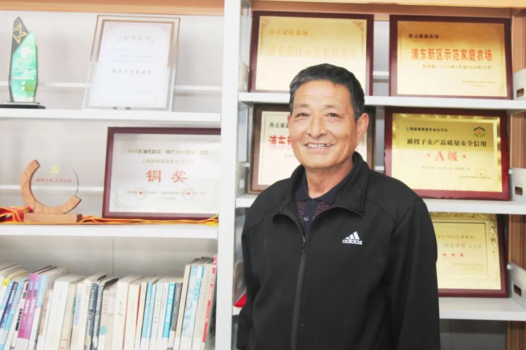 在场 | "001号家庭农场"的开拓者 | 何秋生