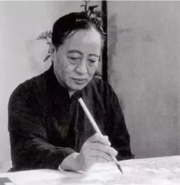 章宗尧虽得李墨云的欢心,但他不会挣钱.所以,章和李两人还得靠溥儒来