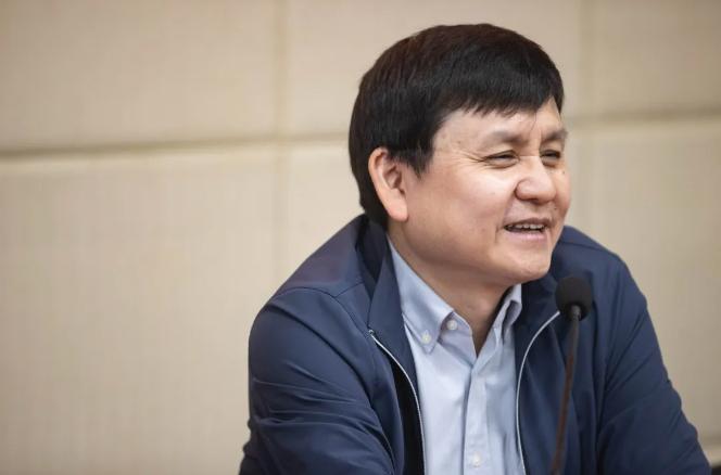 张文宏新身份曝光!网友:想到范志毅_澎湃号·政务_澎湃新闻-The Paper
