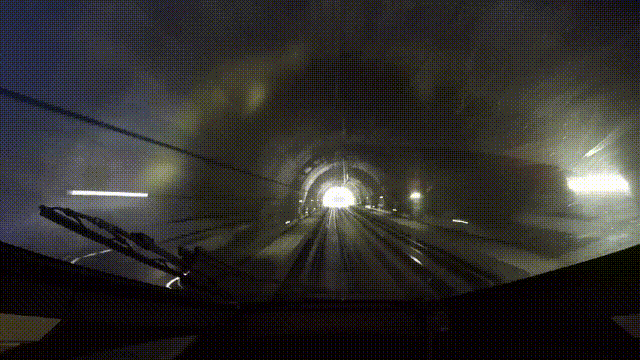 隧道的瞬间而是阵阵头晕耳鸣感受到的不是穿越时空的浪漫急速通过时