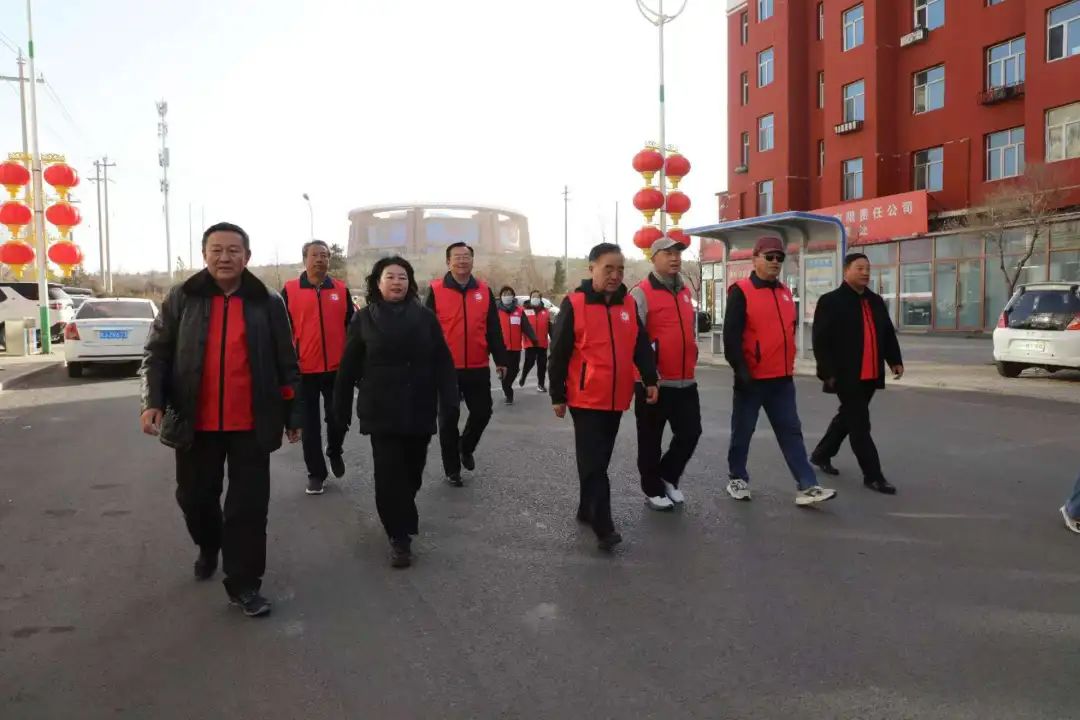 健身如火如荼全国老年人健步走大联动(乌兰察布市分会场)暨察右后旗