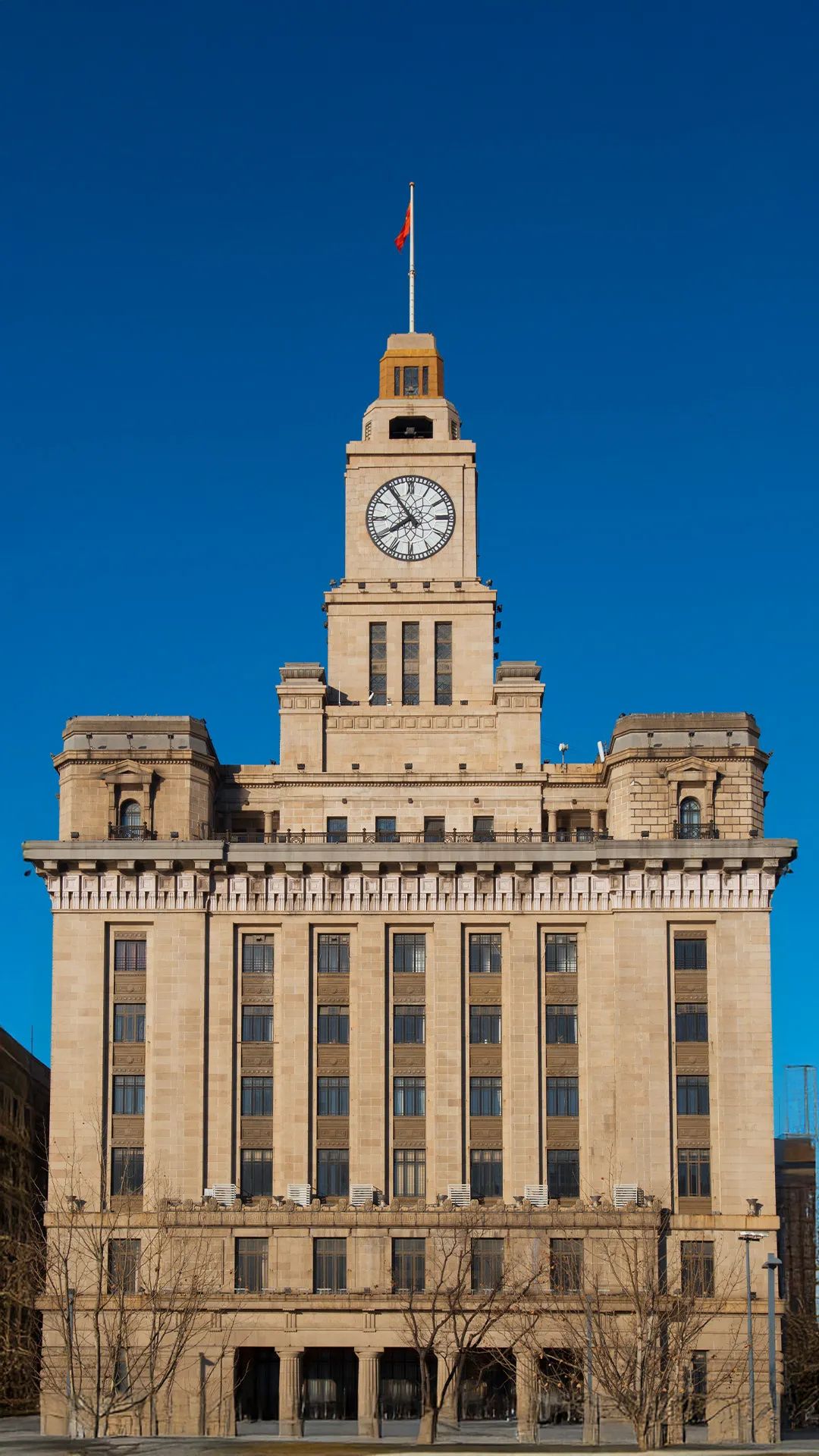 中心屋顶上的红星光芒闪耀70年不断续写着老建筑的传奇戳下方图片收获