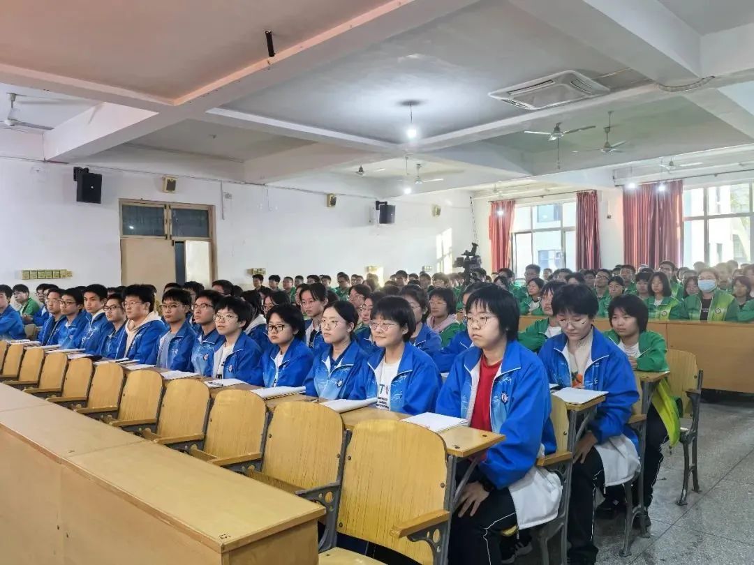 献县第一中学举行中国民用航空飞行学院基地校签约