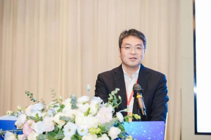 吉林大学田丽梅教授作报告南京航空航天大学王晓雷教授作报告江苏大学