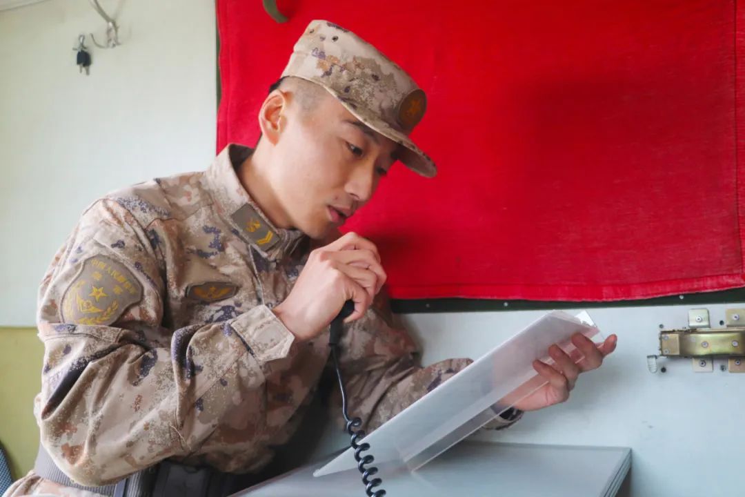 陆军通信兵寒冬淬炼打赢本领