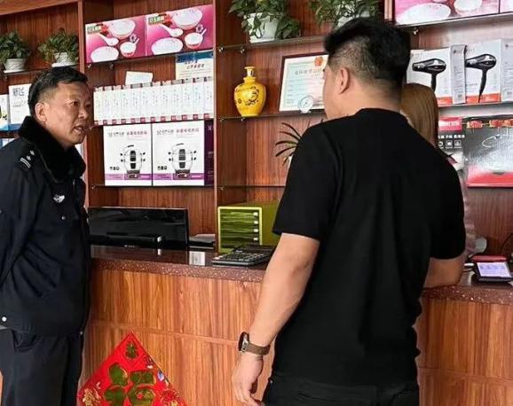 警地融合 警民融合丨伊通公安节前安全大排查， 守好“年末关”开好“新年篇”