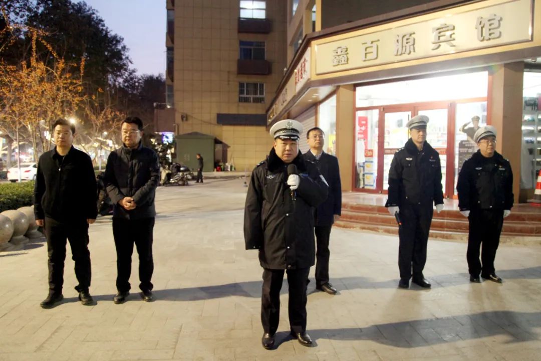 临汾交警北城大队队长图片