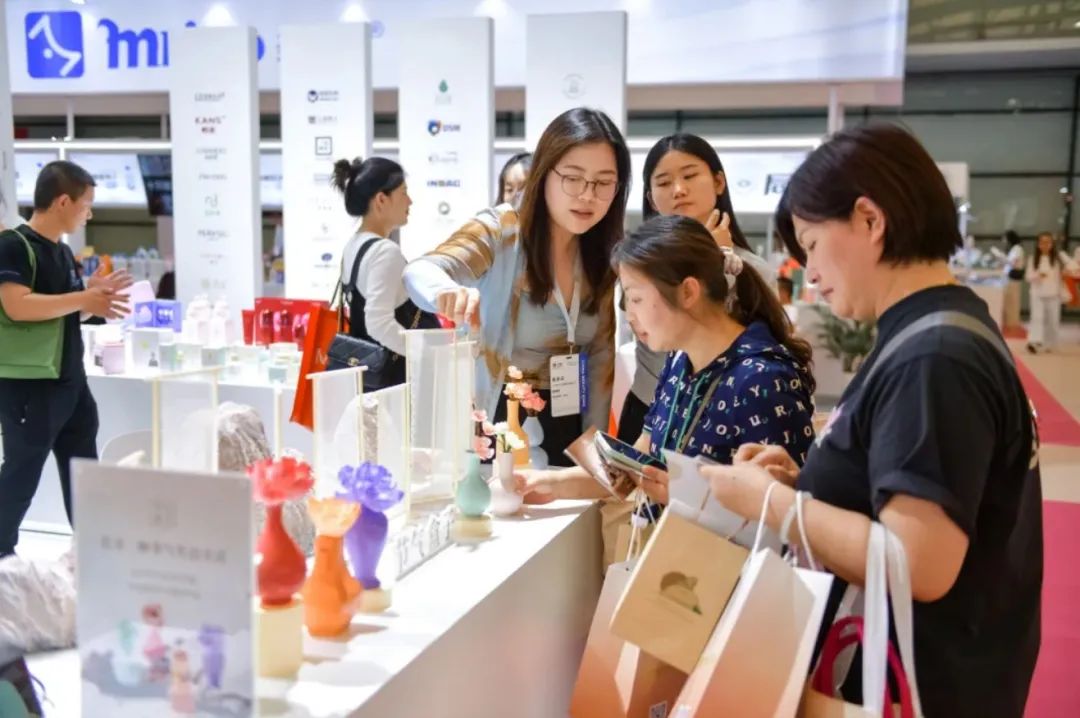 医疗展会要怎么招商【投资上海这一年①】如何接住“泼天流量”？会展招商这么干！_https://www.jmylbn.com_新闻资讯_第10张