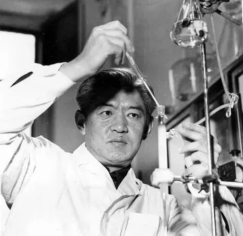 邹承鲁:"一家三院士",他是人工合成胰岛素背后的关键