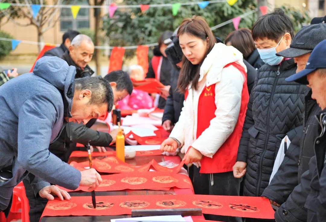 百姓联欢过大年 | 精彩活动不断档!多彩民俗迎新春,喜庆祥和年味浓!_澎湃号·政务_澎湃新闻-The Paper