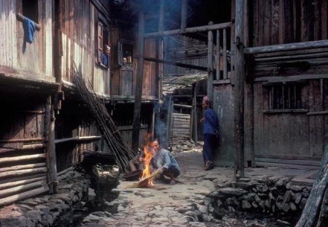 阎雷镜头下30年的侗族故事