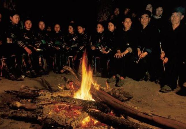 阎雷镜头下30年的侗族故事