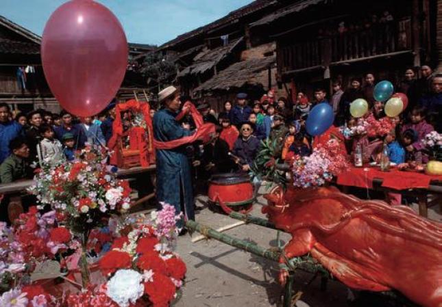 阎雷镜头下30年的侗族故事
