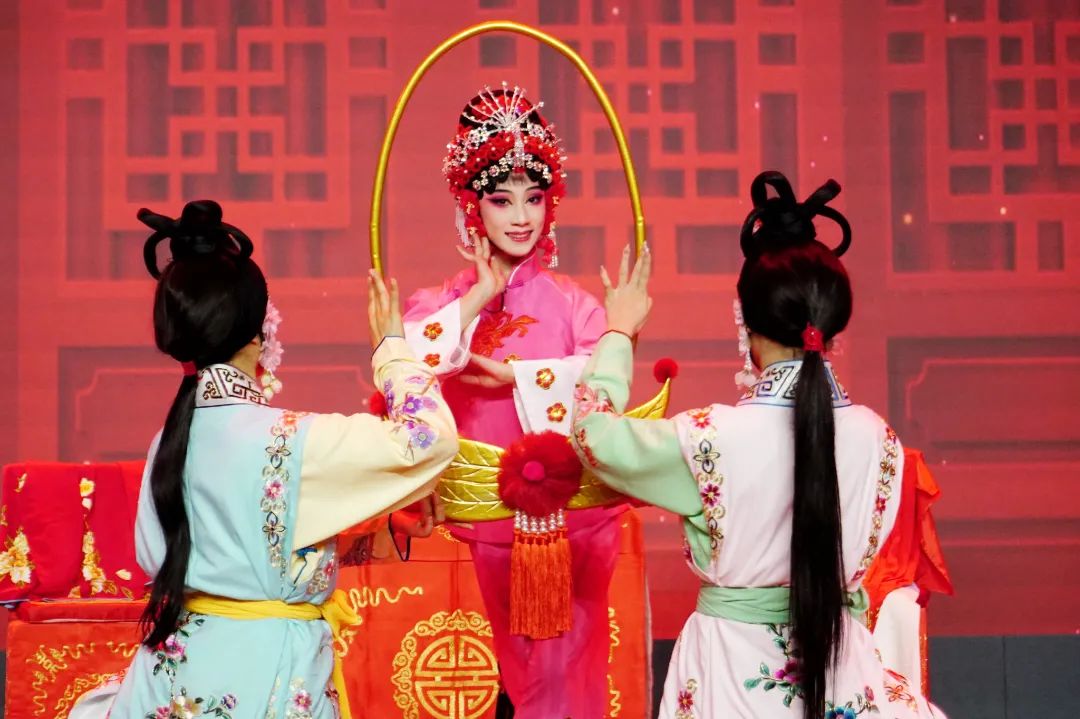 新年好戏哪里寻？黄岩九峰公园等你来！