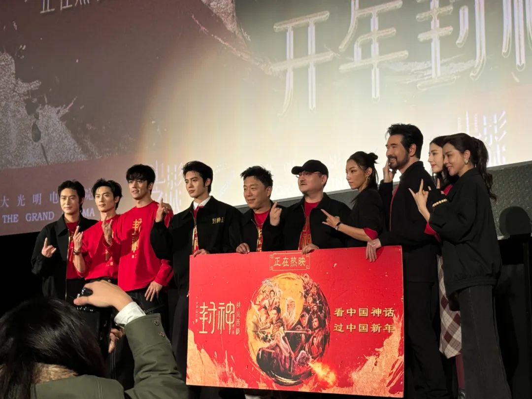35岁的邓婵玉，帅翻大银幕
