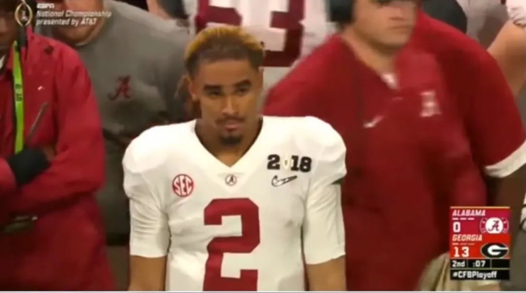 杰伦-赫茨 费城老鹰 超级碗_【nfl动态】老鹰内幕：杰伦-赫茨坚持“我行我素”引发更衣室