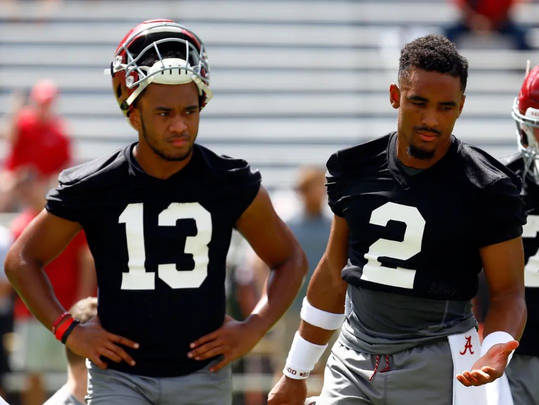 【nfl动态】老鹰内幕：杰伦-赫茨坚持“我行我素”引发更衣室_杰伦-赫茨 费城老鹰 超级碗