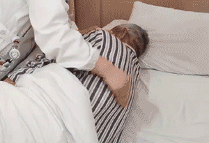 叩背排痰，虽然看似简单，但是您真的拍对了吗？丨贤医健康说
