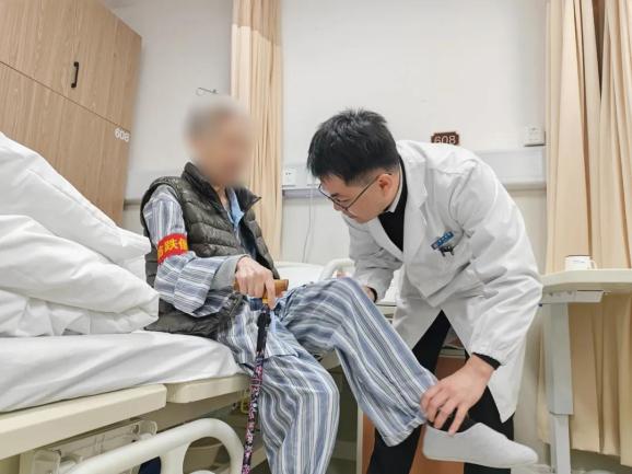 快舒喷剂怎么使用光华医院开展的“快舒康复”项目，让众多患者受益_https://www.jmylbn.com_新闻资讯_第1张