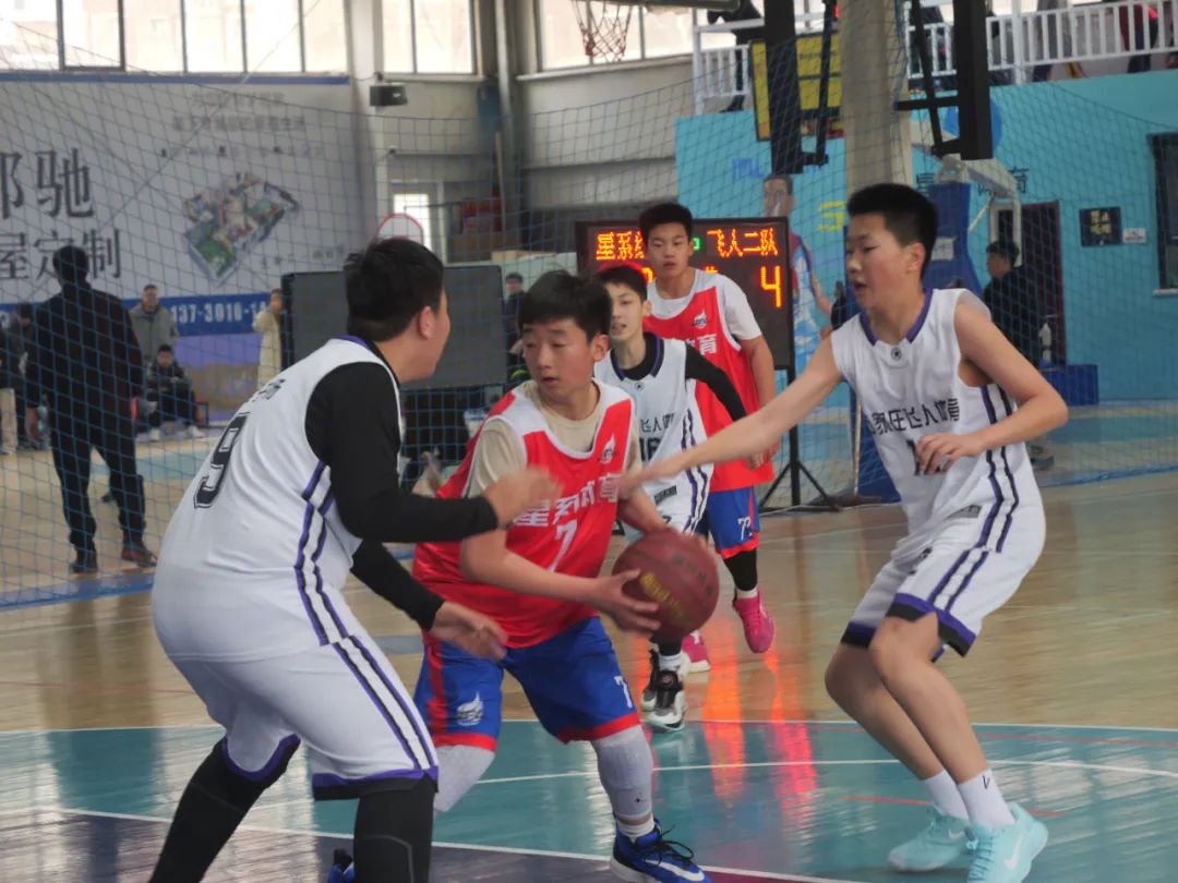 Intense moment during a youth basketball game