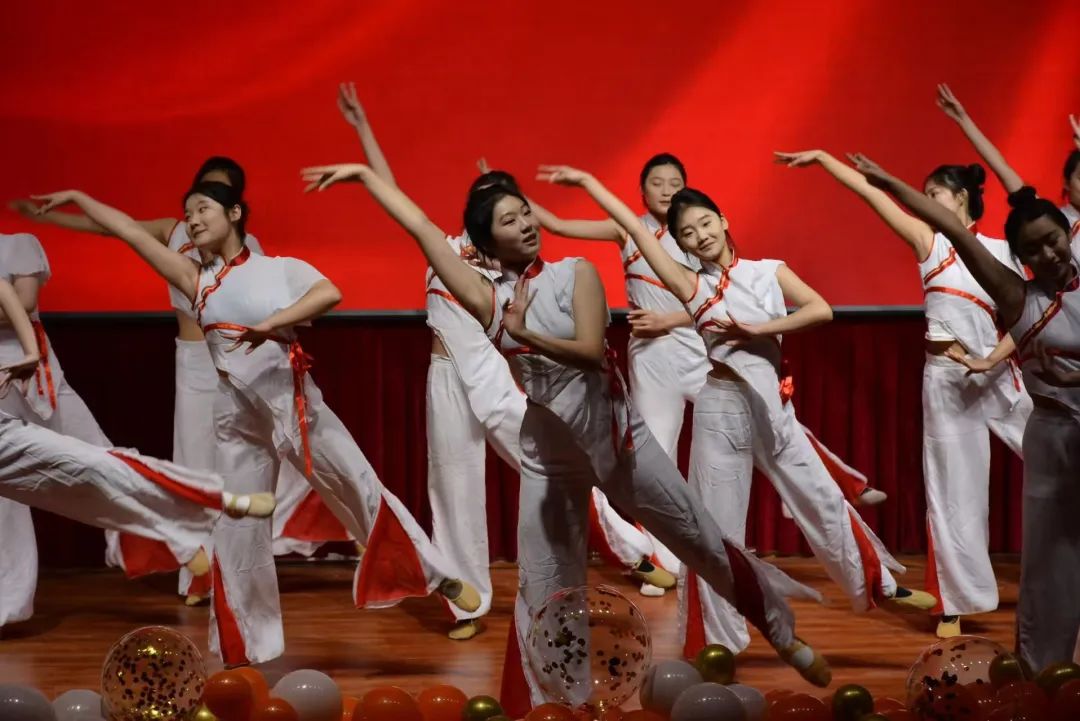鄂尔多斯第一中学特长生考试_峰峰矿区职教中心特长生招生_峰峰春华中学艺体特长生招生