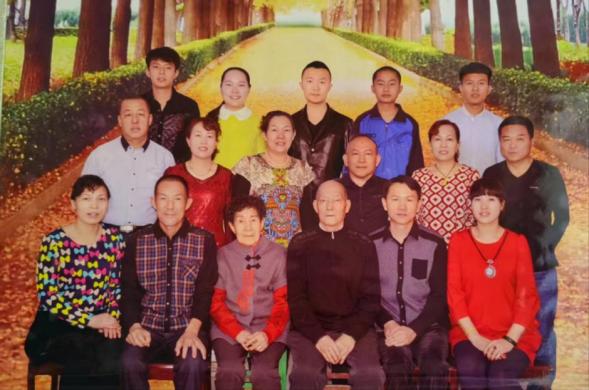 家规家训亮家风丨十三师新星市“家书纸短 家国情长”家书家信展_澎湃号·政务_澎湃新闻-The Paper