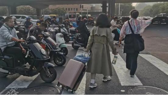 这条“停止线”越不得!