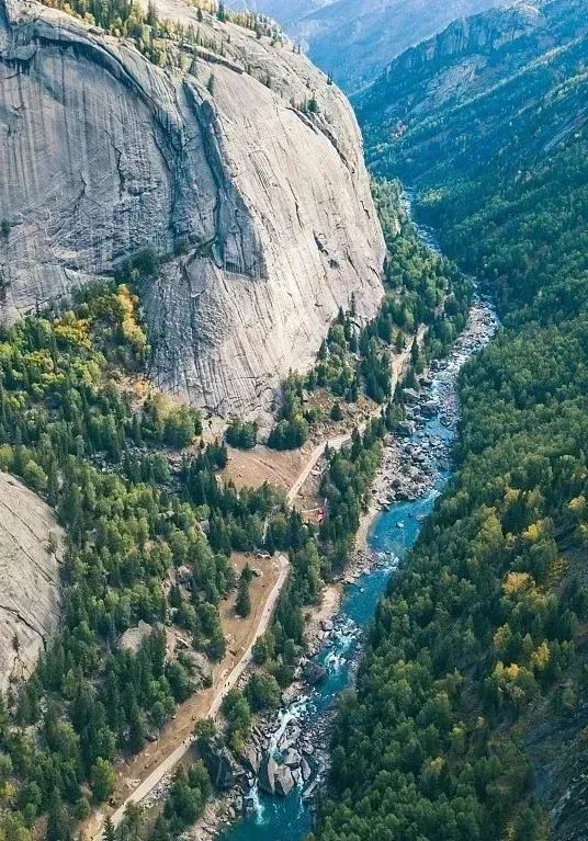 果博东方阿勒泰地区旅游景区针对本地居民推出免费、半价旅游惠民活动(图2)