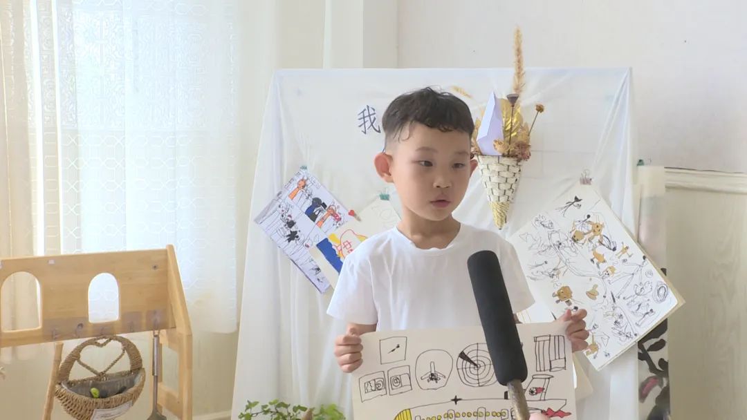 鄂托克前旗第二幼儿园将嘎艺术节 _羽毛手工作品幼儿园_