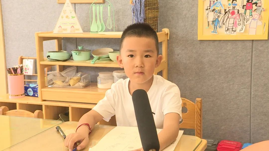 _ 鄂托克前旗第二幼儿园将嘎艺术节 _羽毛手工作品幼儿园