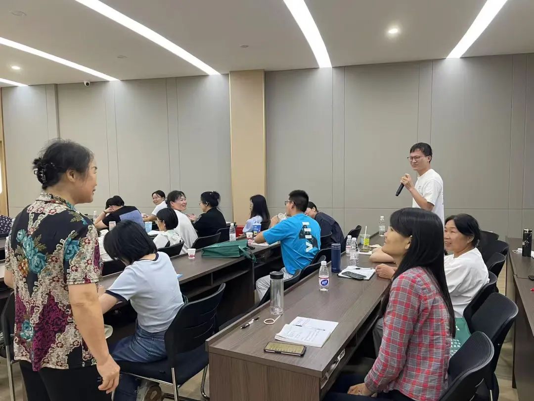  婚姻家庭咨询业务培训班 _赣州市家庭教育培训 _幼儿园教师培训心得