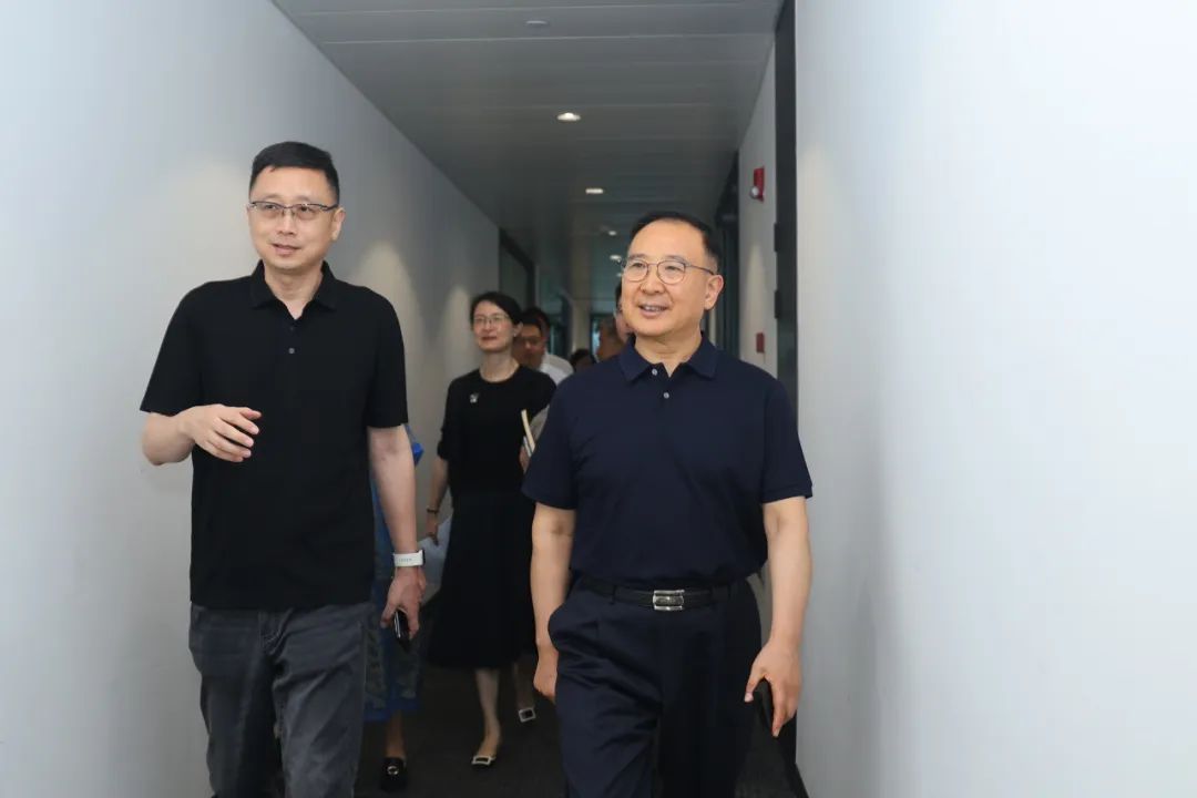 黄冲走访调研重点企业
