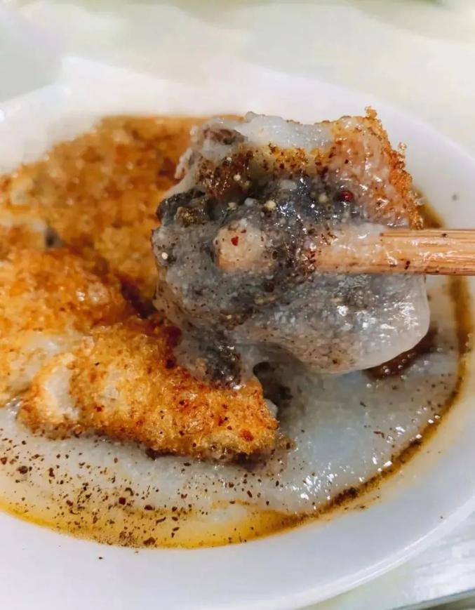 它是贵州的“精华”所在！避暑和小吃都是满分！今夏，就来21℃的安顺打卡~