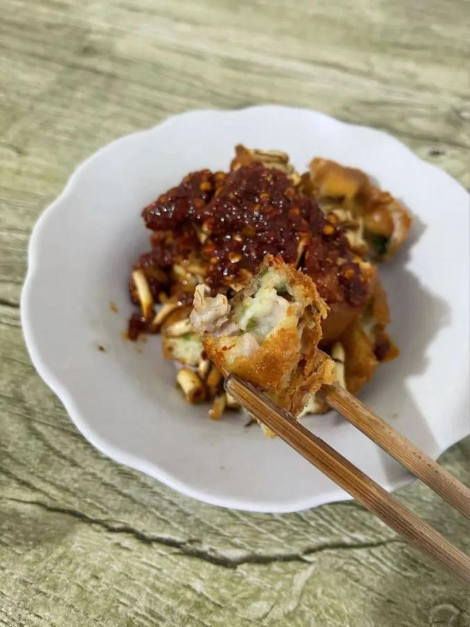 它是贵州的“精华”所在！避暑和小吃都是满分！今夏，就来21℃的安顺打卡~