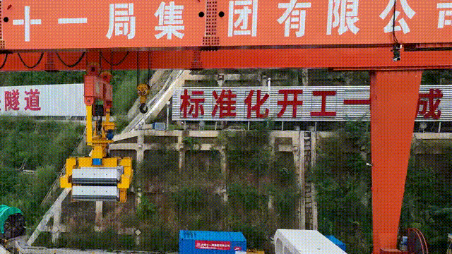 AI焕新!中国铁建亮相世界人工智能大会