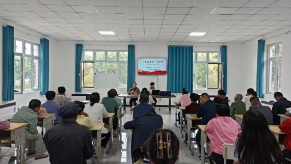 【家长课堂进乡村】隔代教养有妙招 远程陪伴有心法