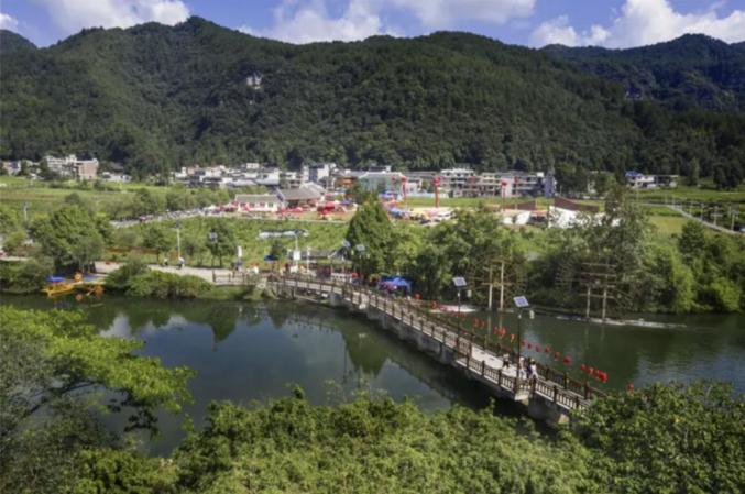 不只观光！与你在秋季深度玩转龙里这座“多景小县”