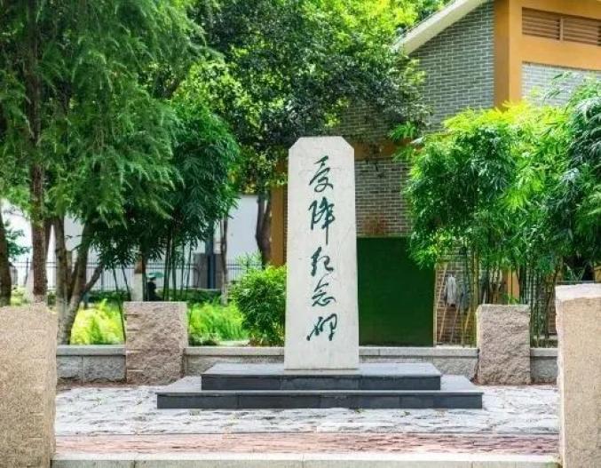 英雄城市的高铁火了！闻名遐迩的抗战旧址在这里密布……