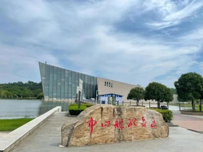 英雄城市的高铁火了！闻名遐迩的抗战旧址在这里密布……