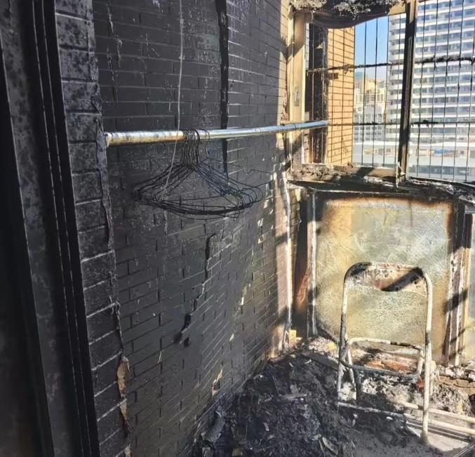 湛江一高层住宅阳台突发火灾!这份"三清三关"消防安全提示请收好