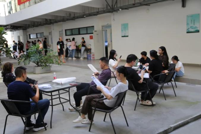 广东省2025年国家统一法律职业资格考试客观题考试_佛山司法考试考场_广东法考客观题考试报名人数近8万人