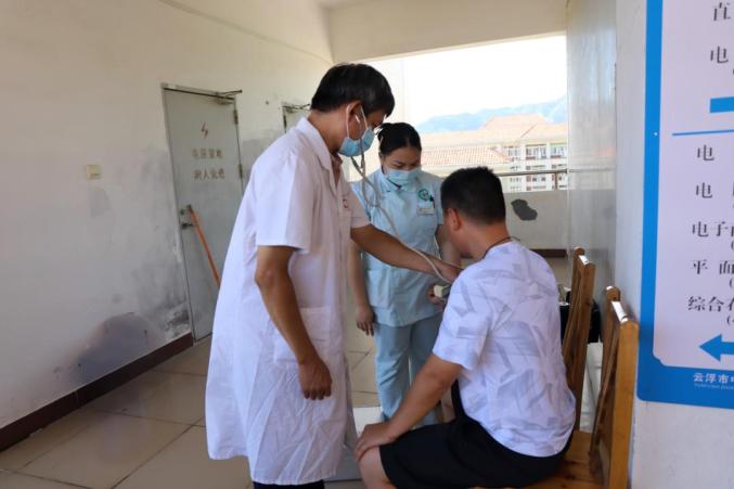 佛山司法考试考场_广东法考客观题考试报名人数近8万人_广东省2025年国家统一法律职业资格考试客观题考试