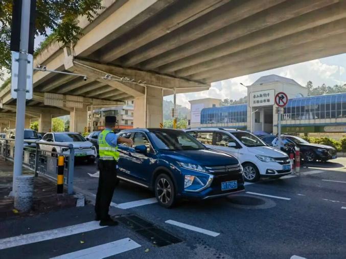 广东法考客观题考试报名人数近8万人_广东省2025年国家统一法律职业资格考试客观题考试_佛山司法考试考场